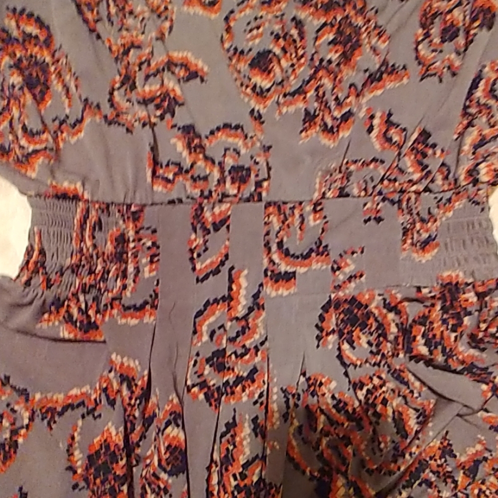 Dress - Picture 3 of 4
